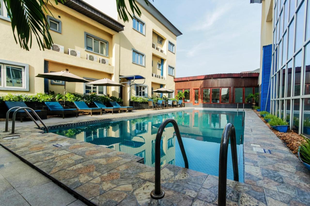Sunfit - Fitness, Spa, Accommodation Aliayabiagba Eksteriør bilde